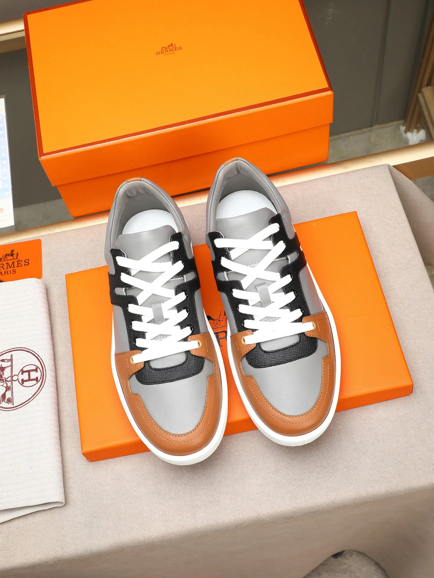 Men's shoes 💰720 [HERMES] Hermès - High-end quality original 🔍🔍🔍 casual sneakers - Upper: 🔝 Napa calfskin, shoe body sewn with brand 'H' totem - Lining: water-dyed cowhide - Outsole: original TPR. :38-44 (45, can be customized)